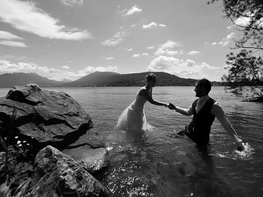 le lac d'annecy et les mariÃ©es